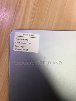New Laptop Apple MacBook Air 2022 M2 16GB Apple M2 SSD 512GB