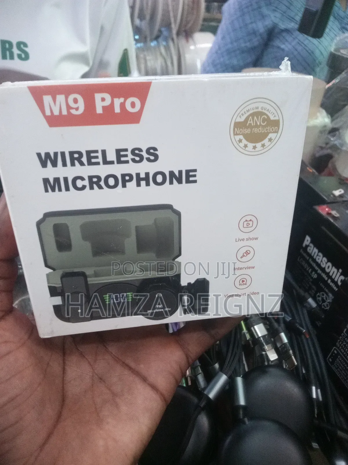 M9 Pro Wireless Microphone