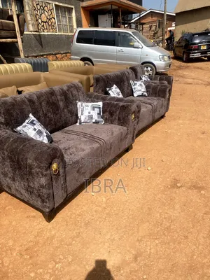 A Five Seater Chester Field With Good Pillows