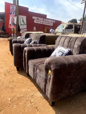 A Five Seater Chester Field With Good Pillows