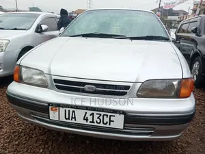 Toyota Corsa 2001 Silver