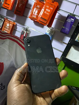 Apple XR 128 GB Black