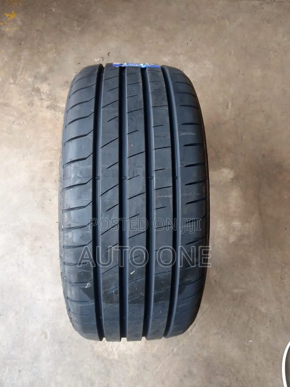 235/40r19 Farroad Tyres