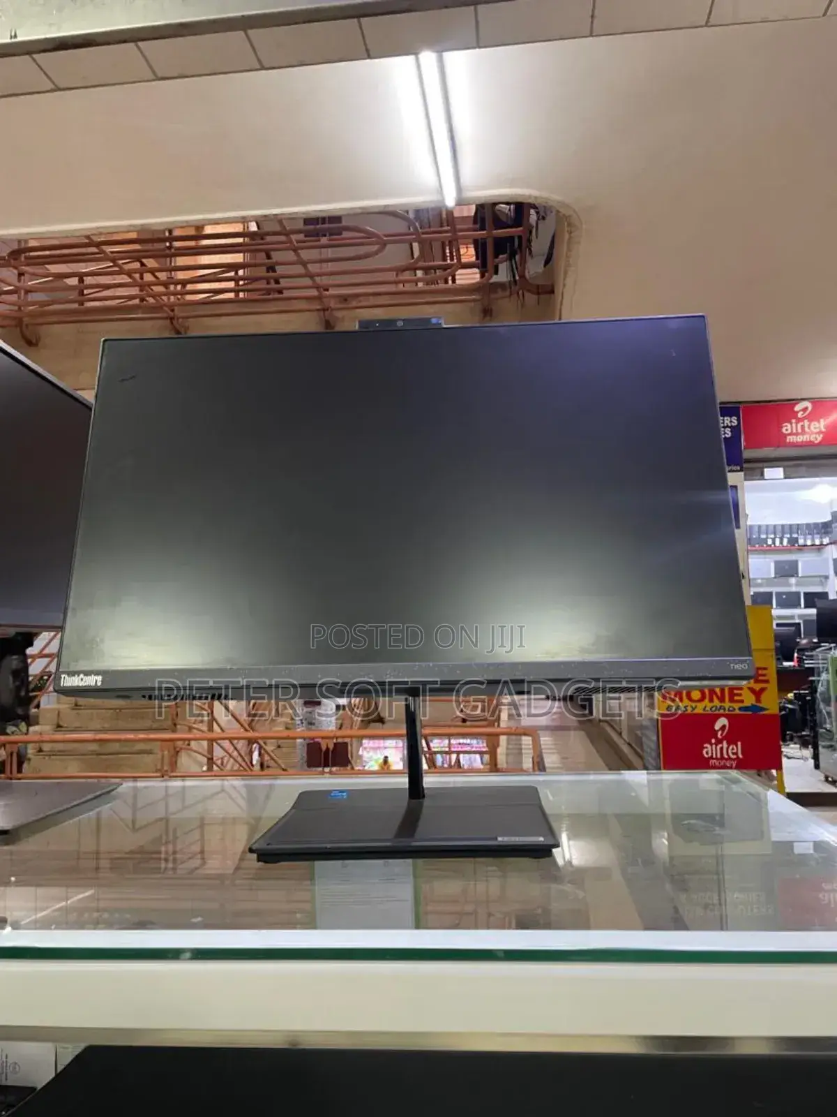 Lenovo ThinkCentre M810z AIO 8GB Intel Core i3 SSD 256GB