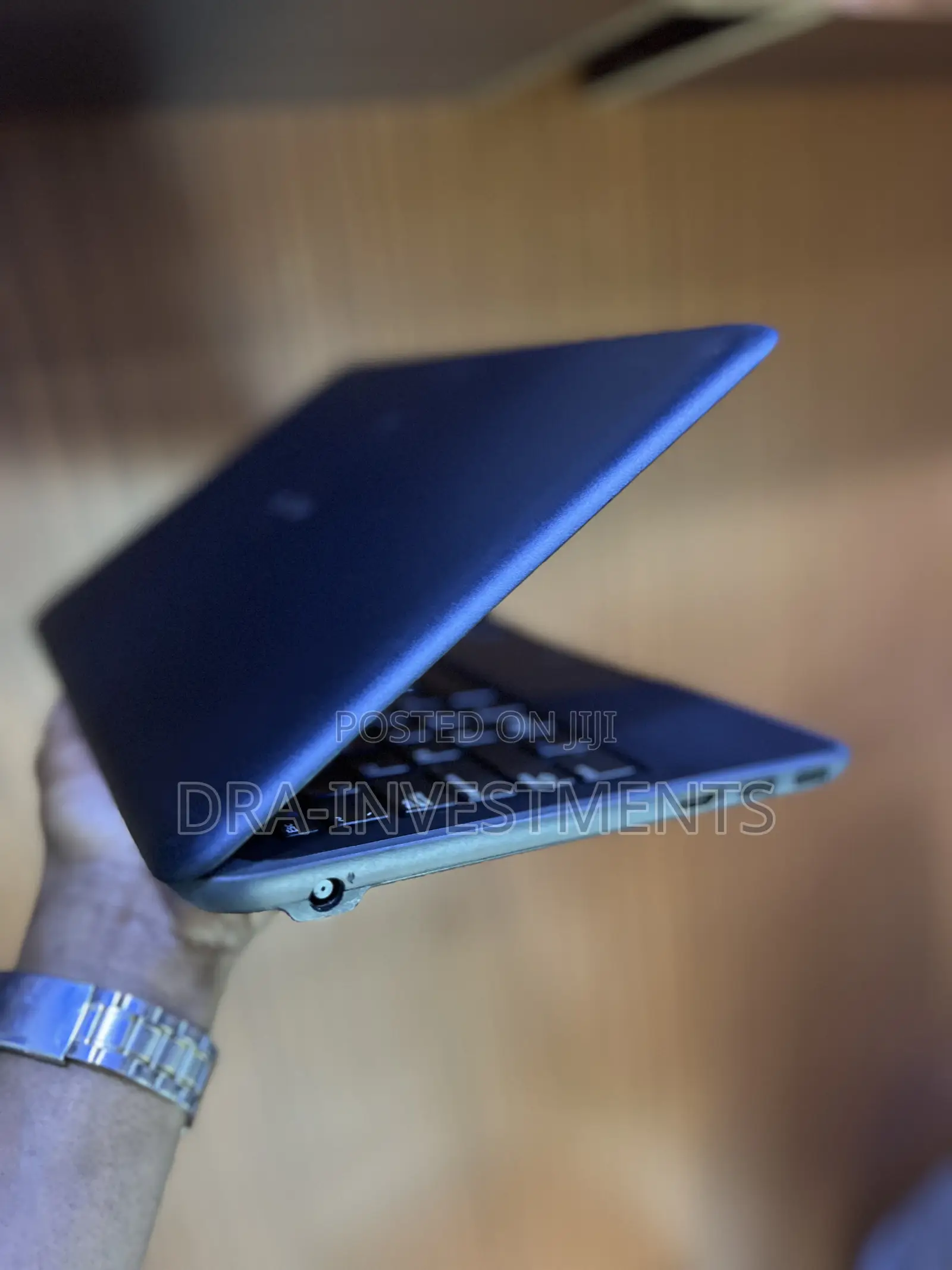 Laptop Dell Latitude 11 3190 4GB Intel Celeron SSD 160GB