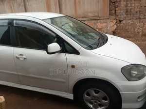 Toyota Ipsum 2005 White