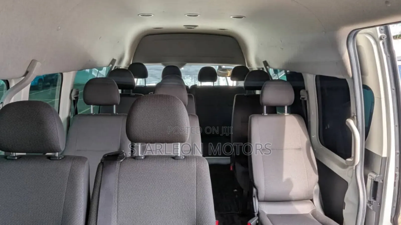 Toyota HiAce 2016 White