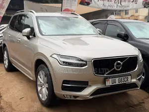 Volvo XC90 2018 Gold