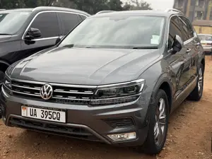 Volkswagen Tiguan 2018 Gray