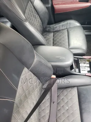 Toyota Harrier 2.0 4WD 2017 Silver