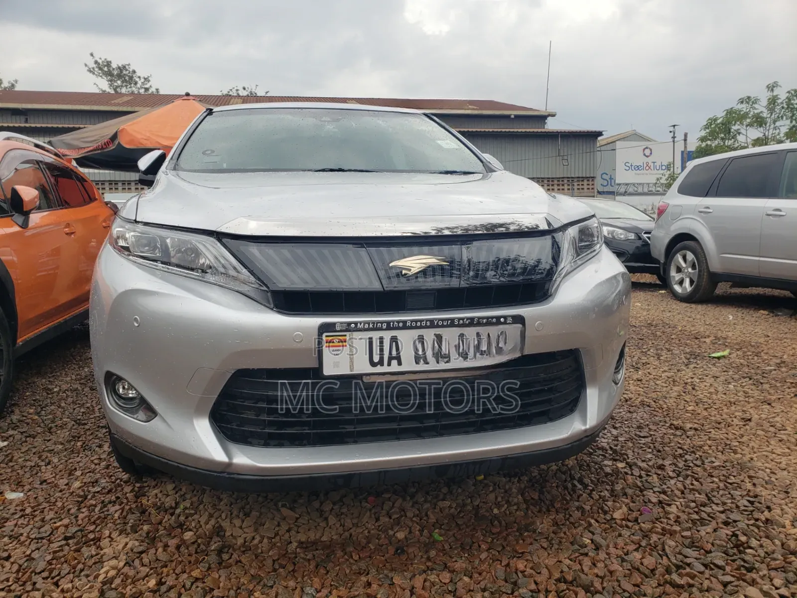 Toyota Harrier 2.0 4WD 2017 Silver