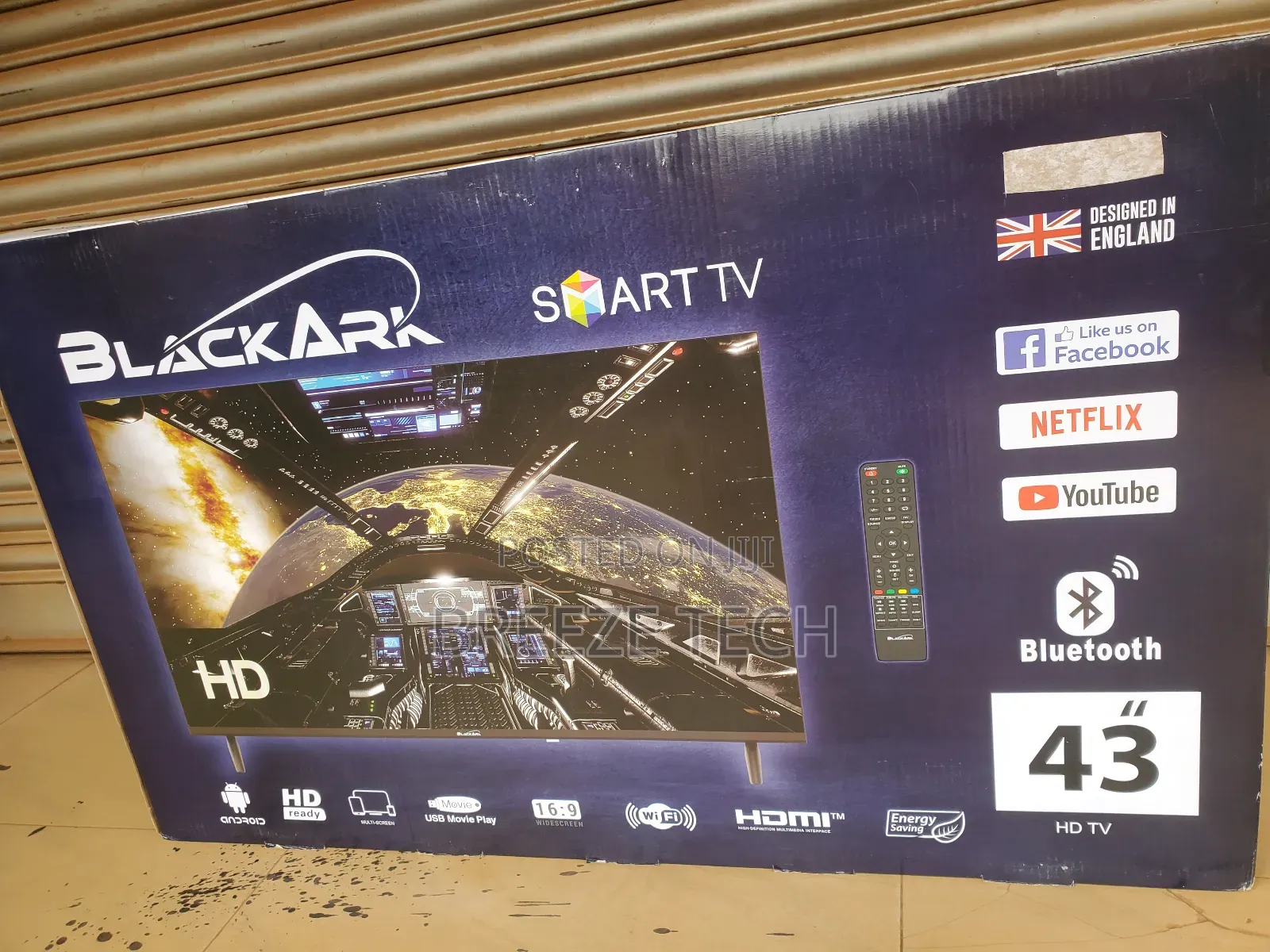 Flat Screen Tv 43" Blackark Smart