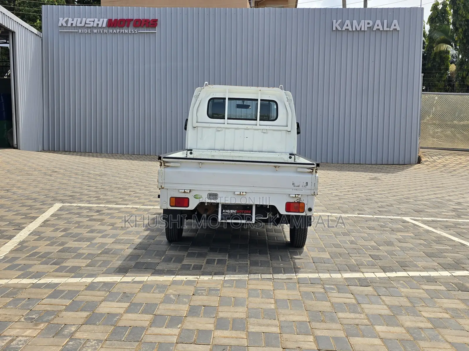 Suzuki Carry Truck 2012 White