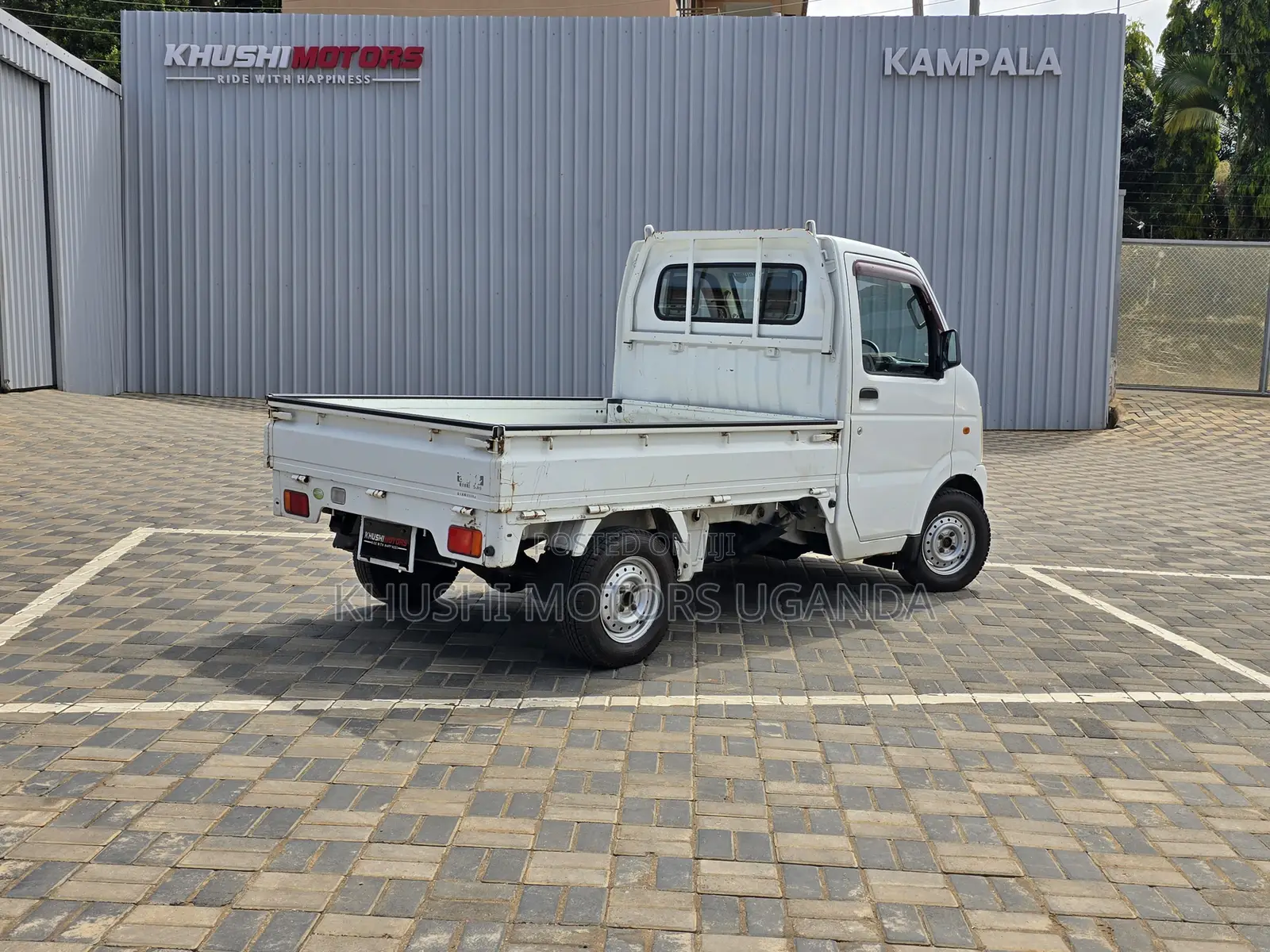 Suzuki Carry Truck 2012 White