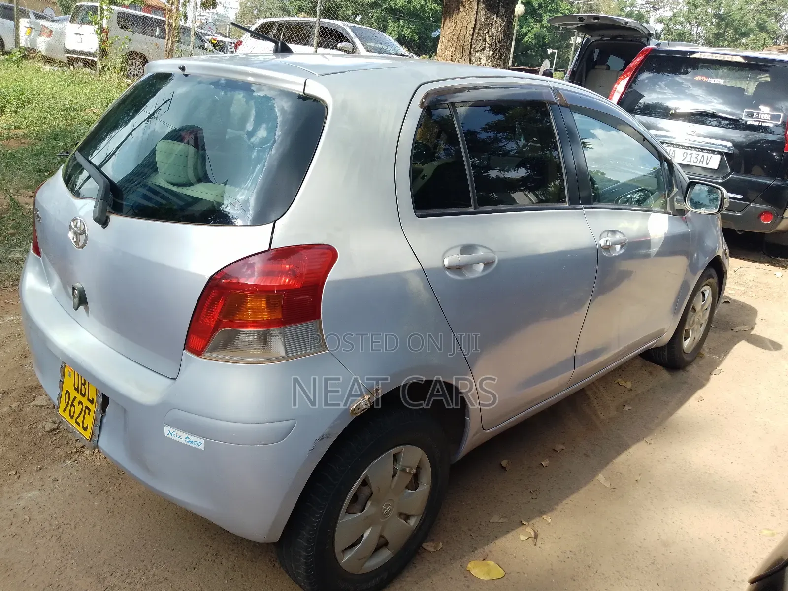 Toyota Vitz 2007 Silver