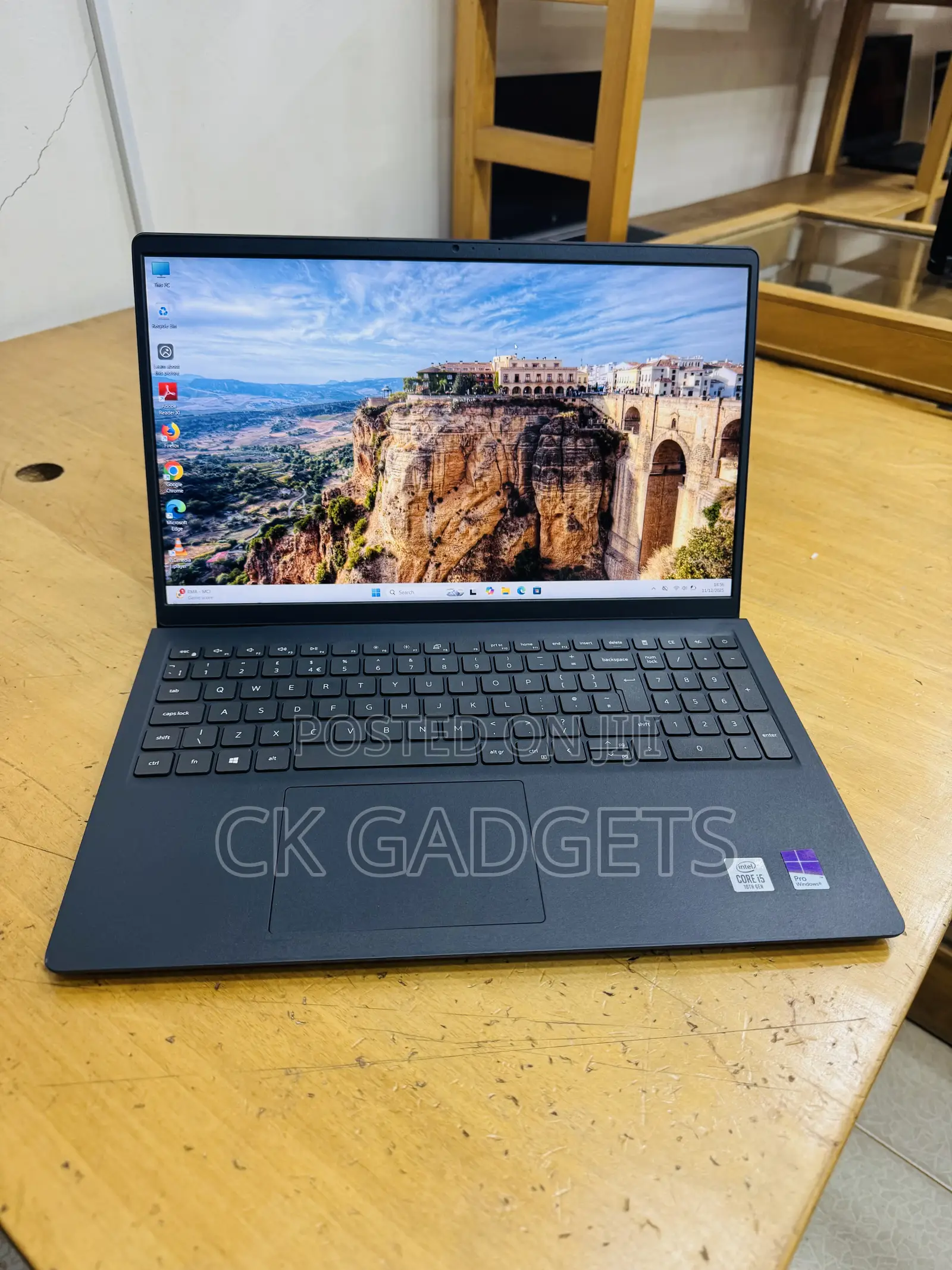 New Laptop Dell Inspiron 15 3521 8GB Intel Core I5 SSD 256GB