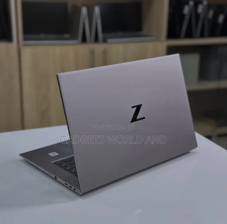 Laptop HP Zbook Studio G7 32GB Intel Core I9 SSD 512GB