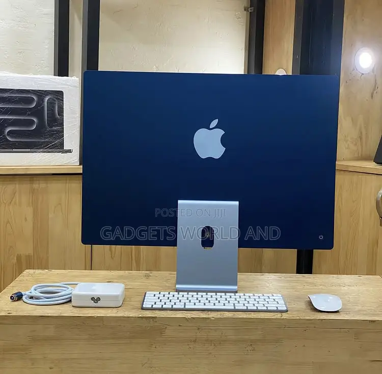 New Desktop Computer Apple iMac M1 16GB Apple M1 SSD 512GB