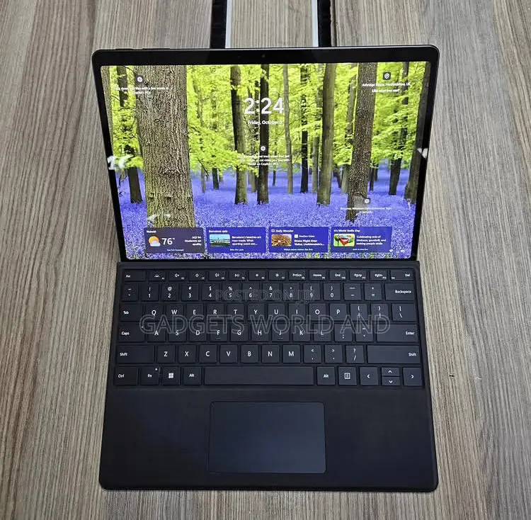 New Microsoft Surface Pro 11th Edition, a Copilot+ PC 16GB SSD 512GB