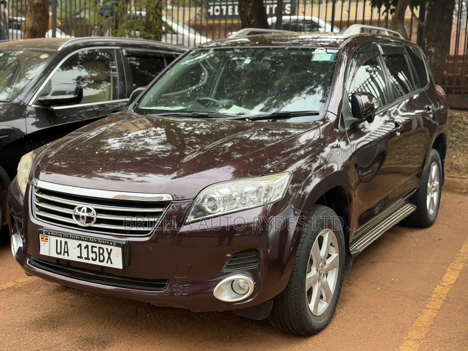 Toyota Vanguard 2010 Maroon