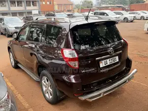 Toyota Vanguard 2010 Maroon