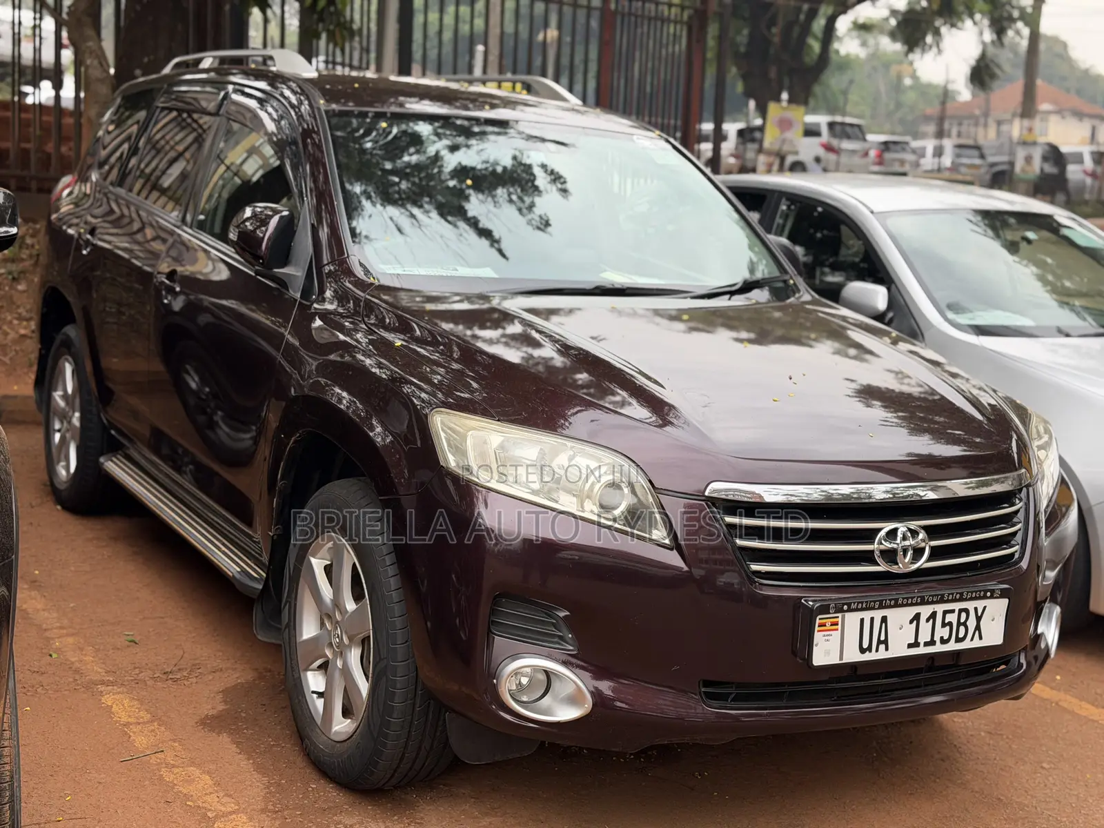 Toyota Vanguard 2010 Maroon