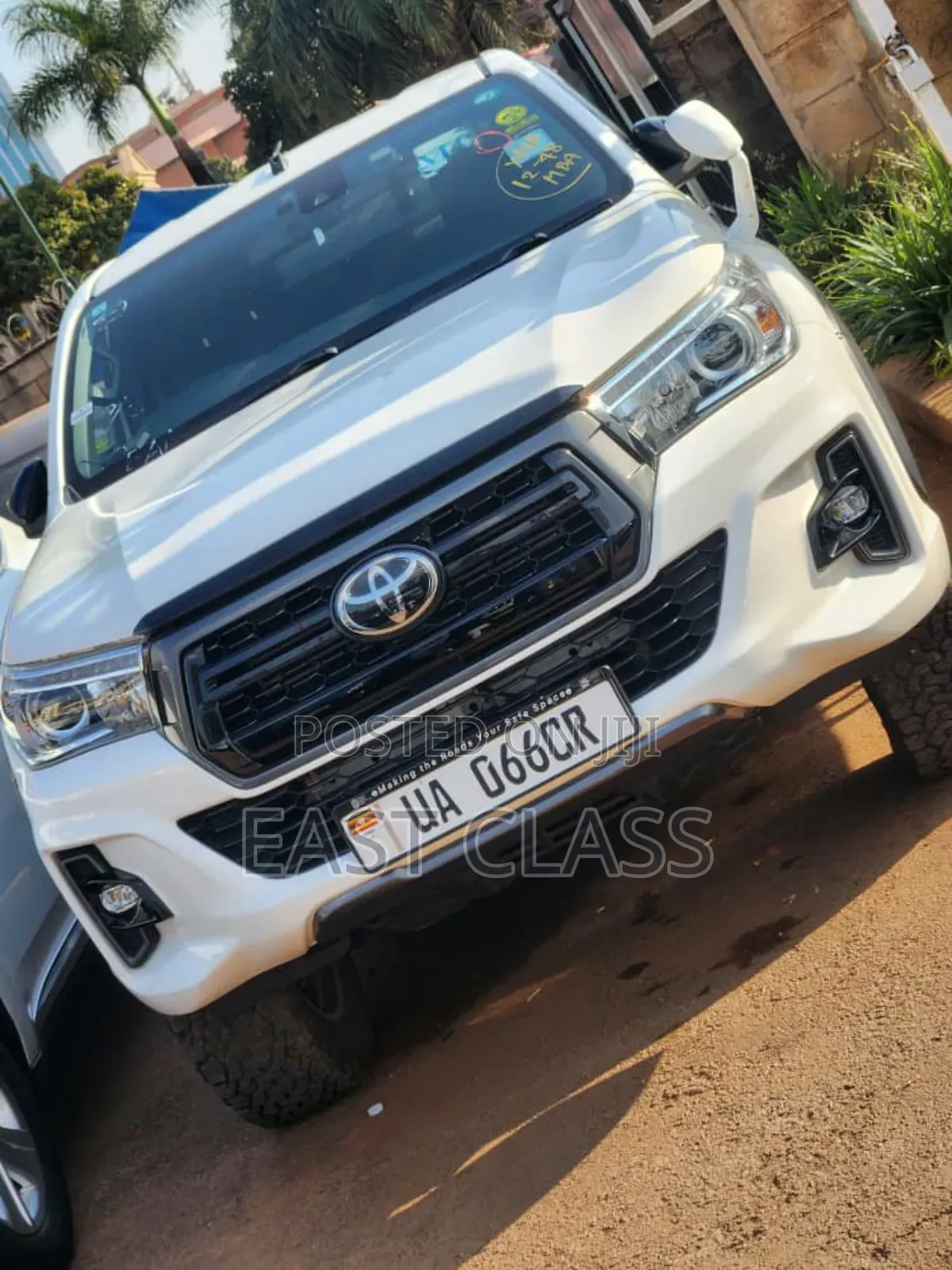 Toyota Hilux 2020 White