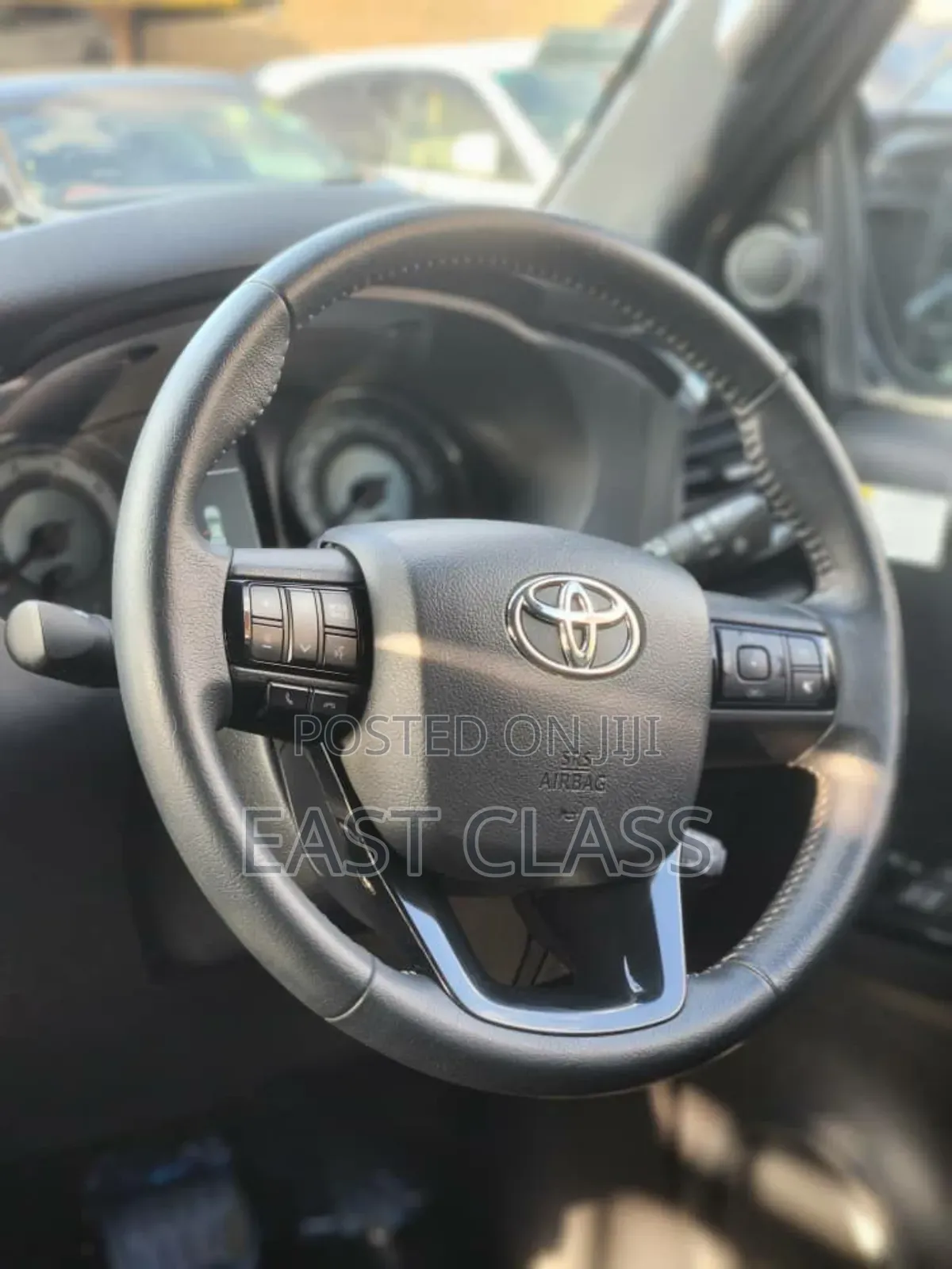 Toyota Hilux 2020 White