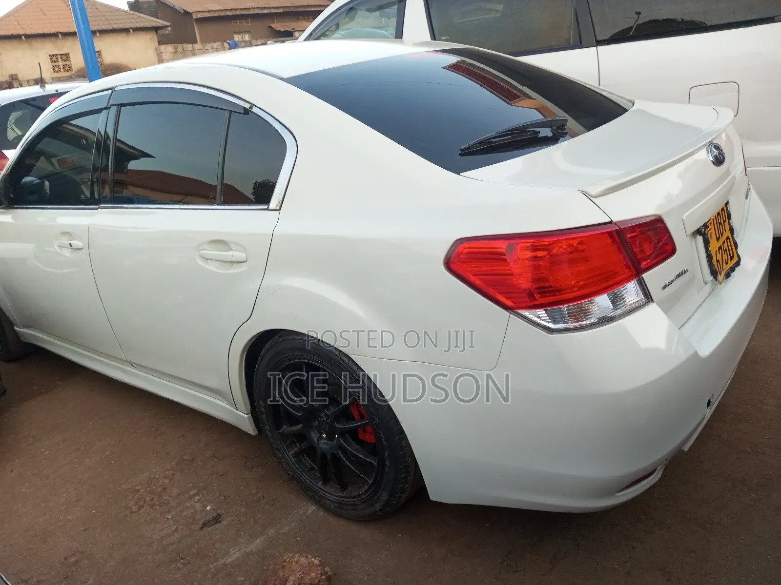 Subaru Legacy 2009 White