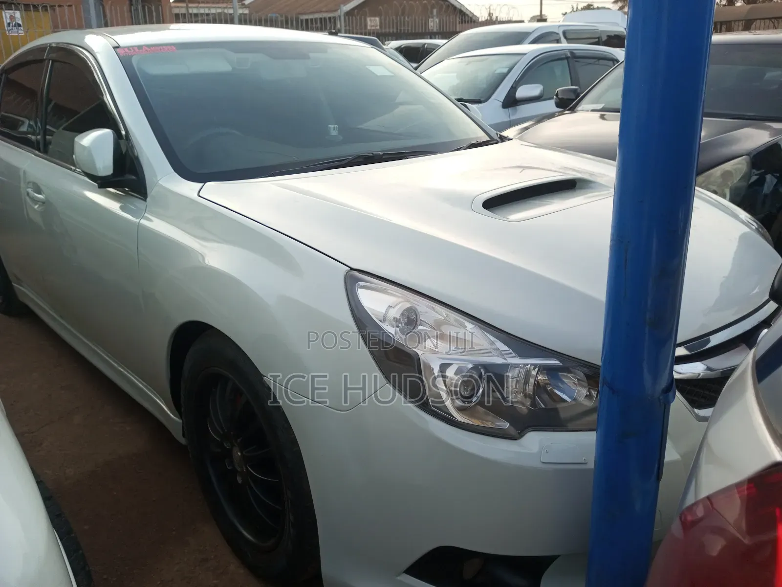 Subaru Legacy 2009 White