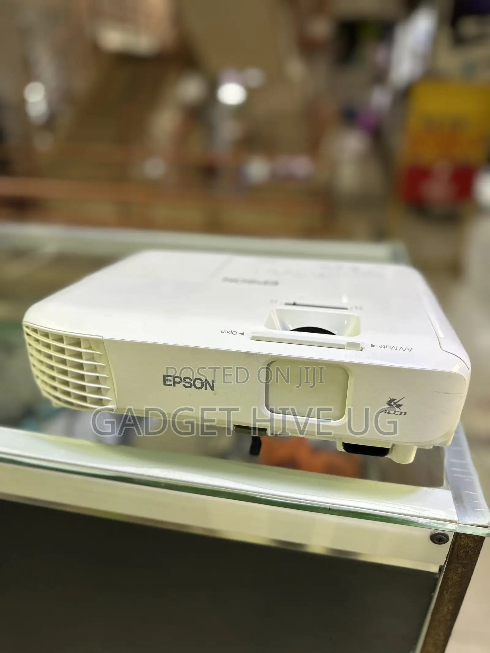 Epson Eb-S05 Projector 3200 Lumens