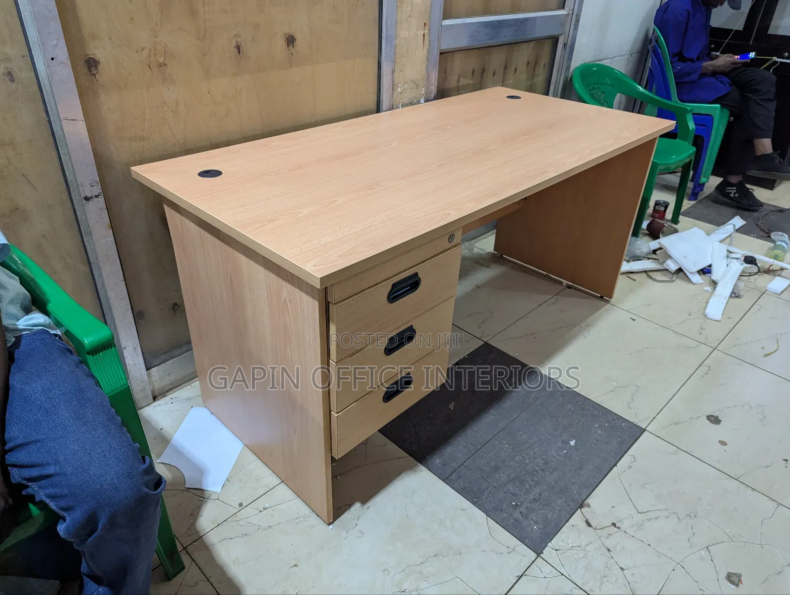 Office Desk With 3 Fixed Drawers Having a Central Lock Key, Like New