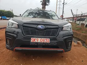 Subaru Forester Premium AWD 2019 Black