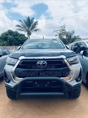 Toyota Hilux 2020 Gray