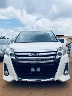 Toyota Noah 2015 White