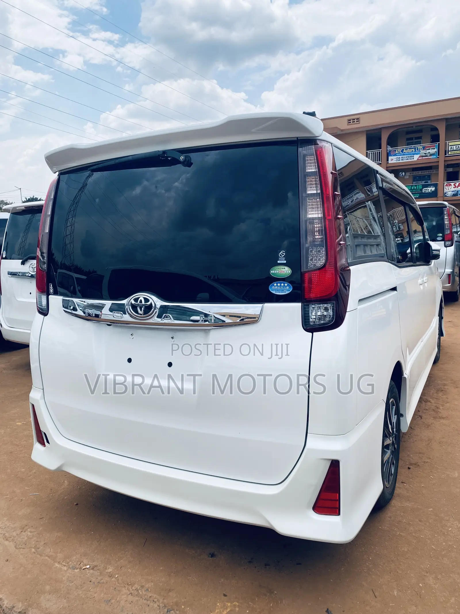 Toyota Noah 2015 White