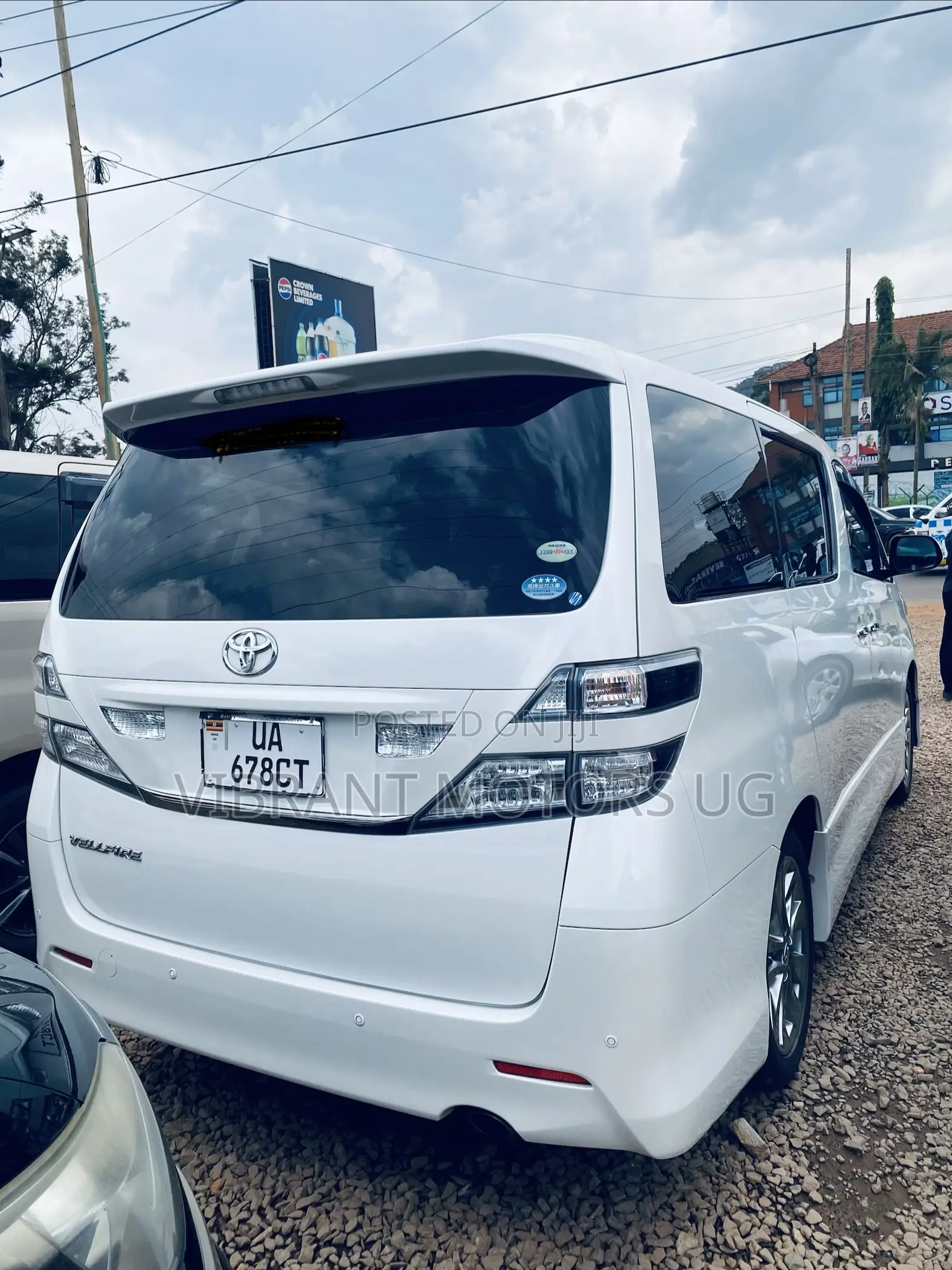 Toyota Alphard 2011 White