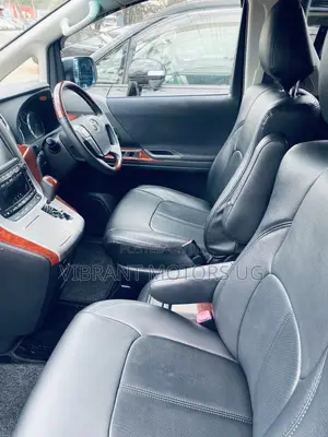 Toyota Alphard 2011 White