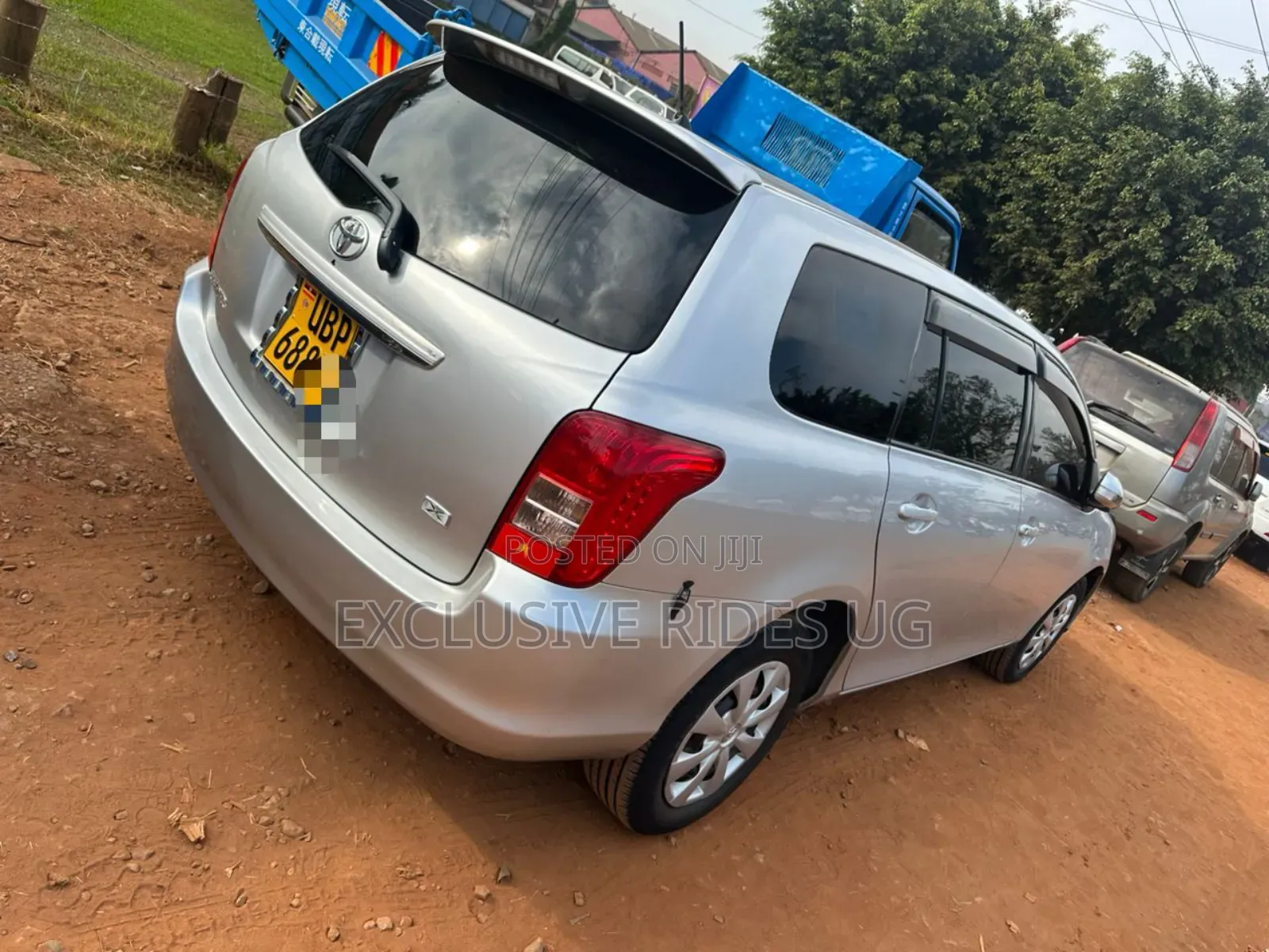 Toyota Corolla Fielder 2010 Silver