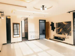 4bdrm Mansion in Kira for sale