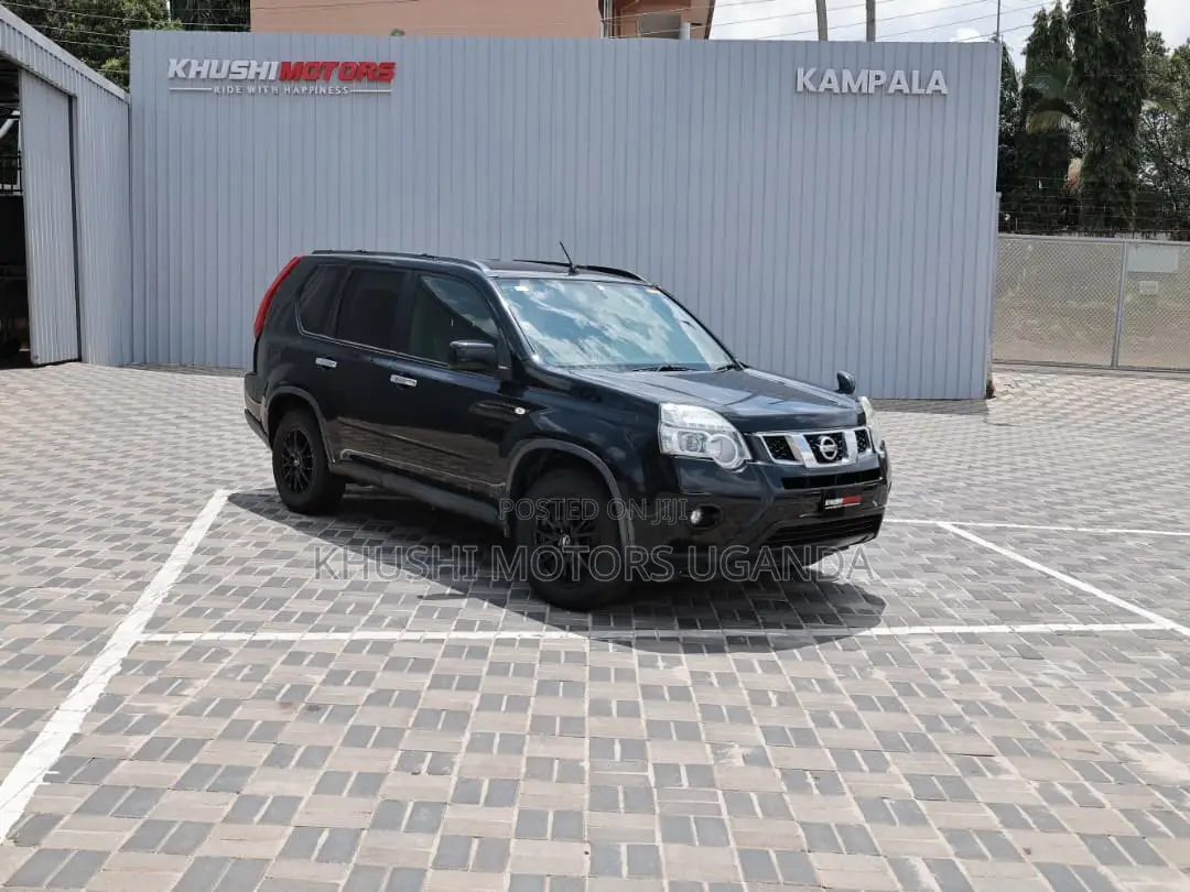 Nissan X-Trail 2012 Black