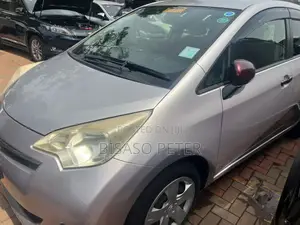 Toyota Ractis 1.5 AWD 2011 Ivory
