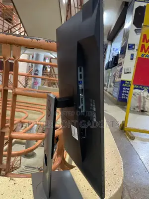 Dell Ips 23 Inches Flameless