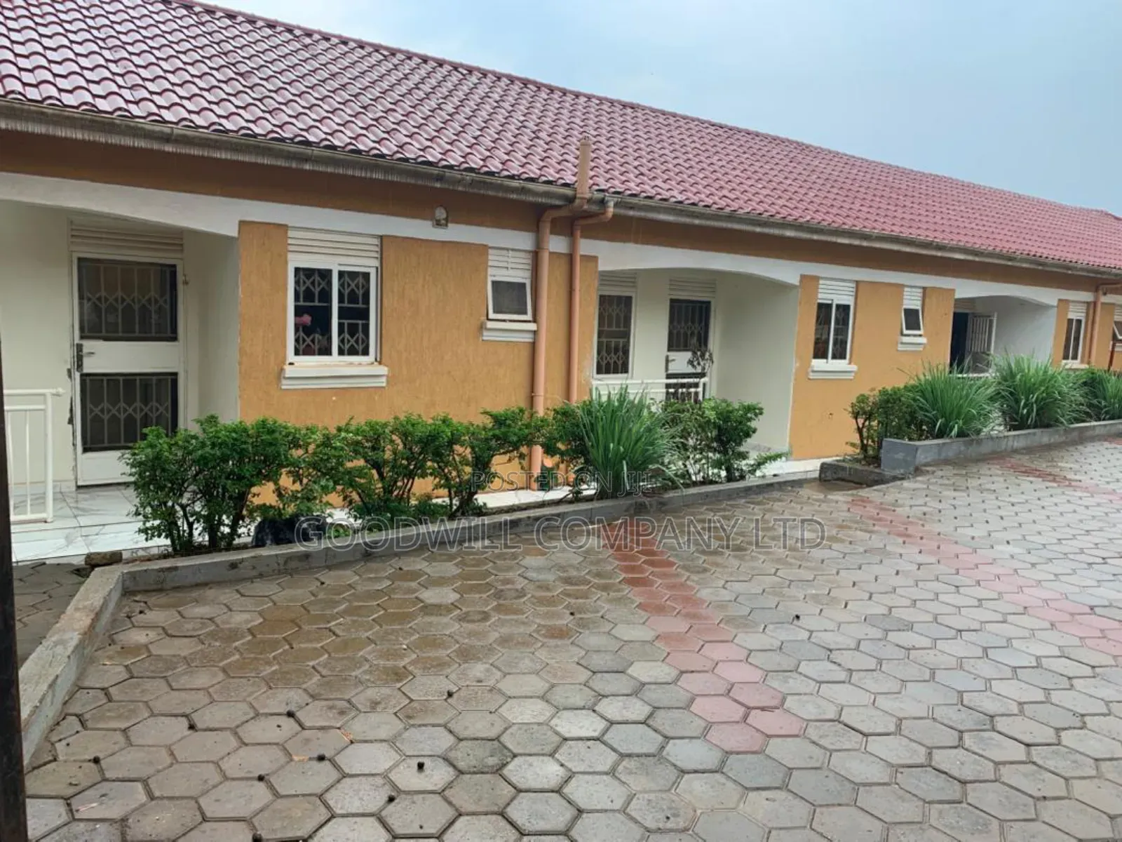 2bdrm Room & Parlour in Kyaliwajjala, Central Division for sale