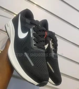 Nike Zoom Trainers