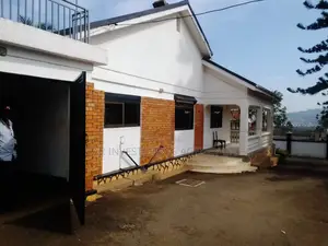 4bdrm Bungalow in Central Division for sale