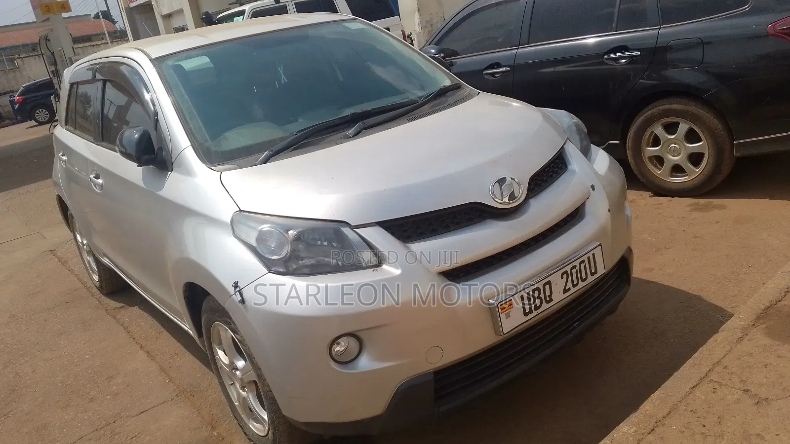 Toyota IST 2009 Silver