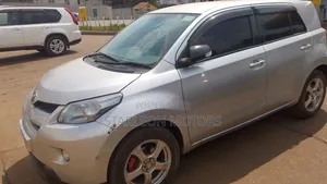 Toyota IST 2009 Silver