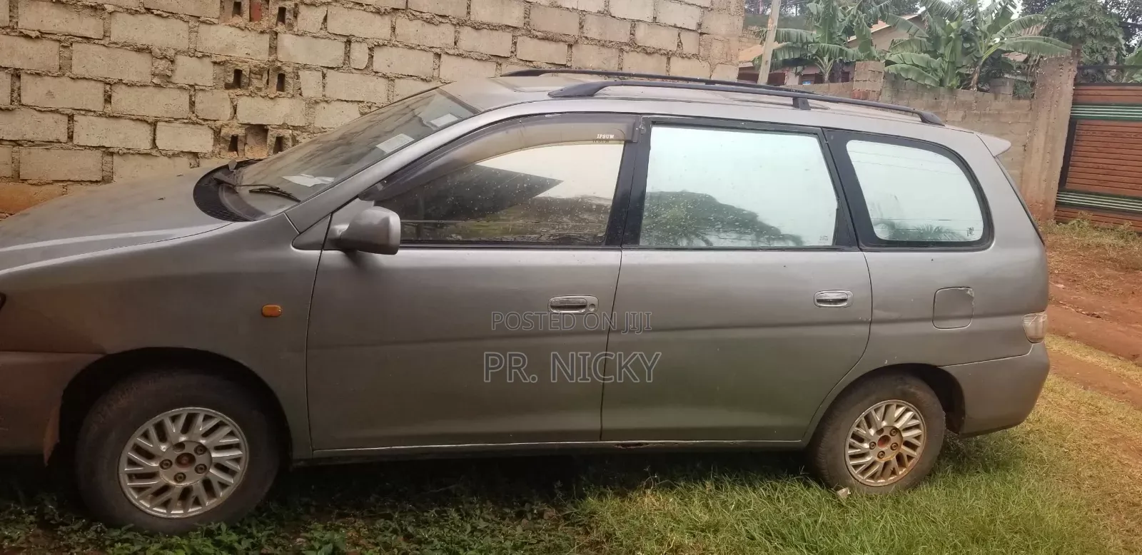 Toyota Gaia 2005 Gray