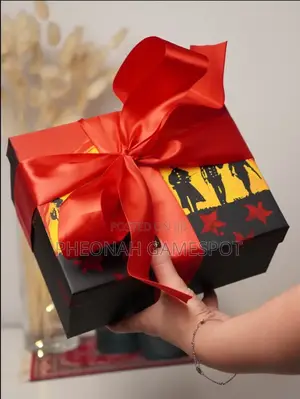Red Dead Redemption 2 Cd + Free Christmas Wrap